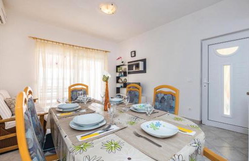 Gorgeous Apartment In Lukovo Sugarje - Foto 14