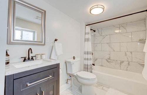 Elegant Urban Retreat - Walk To Patterson Park - Photo 8