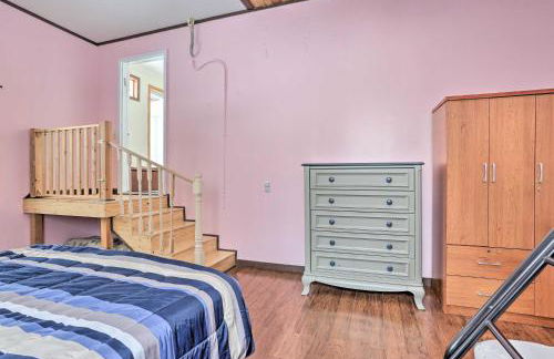 Large Greeley House with 2 Game Rooms and Yard! - Foto 26