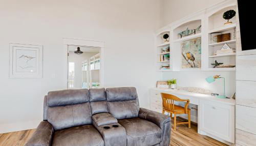 Stunning Beachfront Cargo Lift Sleeps 14 - Foto 4