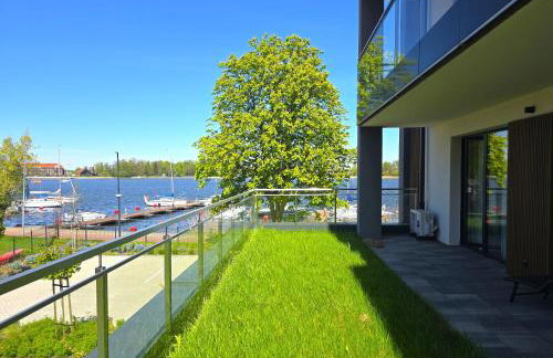 Marina Ostróda IV - super widok na jezioro, 10 m do wody, taras i balkon, winda, klima, garaż - Foto 13