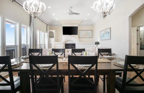 Beach Front Cottage with Beautiful Ocean Views! - Foto 8