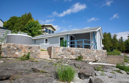 ZaLo House Waterline cabin with Hot Tub Pets - Foto 11