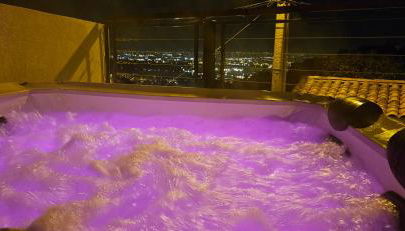 Bella Villa Piscine & jacuzzi - Photo 3