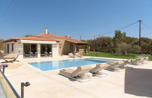 MaYa Villa, Heated Pool Estate near Rethymno and all amenities! - Foto 5