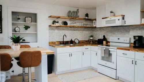 NEW! Cozy and Modern unit with Hot tub - Foto 2