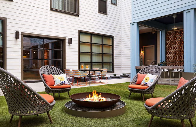 Sentral East Austin at 1630 E. Sixth - Photo 1