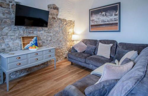 Tide & Tee - 2 Bedroom Apartment - Penally - Tenby - Photo 3