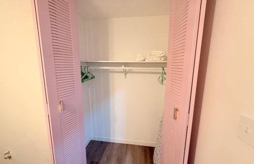 Vintage Apt Private Pool Oasis Sleeps 6 5 Min DT - Foto 14