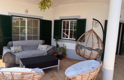 Spacious 3 bedroom villa with pool - Foto 4