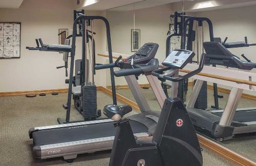 2 Blocks to Light Rail Denver Unit with Kitchenette - Foto 22