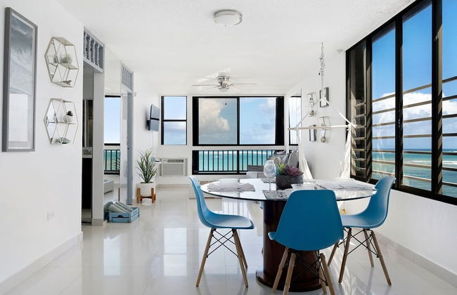 Maria Beach 1BDR Oceanfront Pool Parking - Photo 8