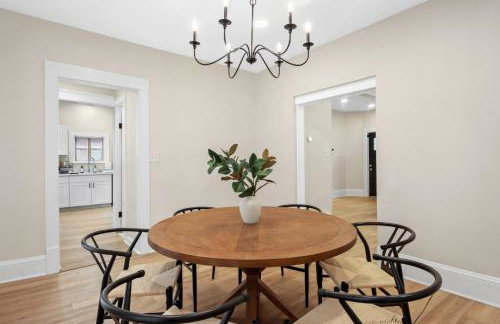 The Lakewood Belle: Family Friendly Home 10 minutes to Downtown! - Foto 19