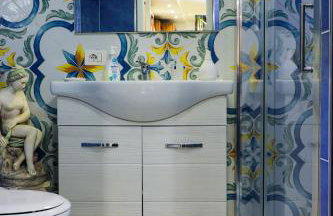 Giallo Napoletano Home - Photo 42
