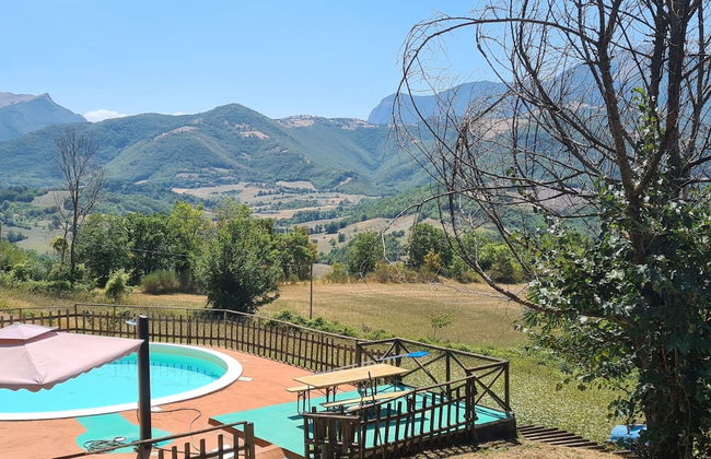 Belvilla by OYO Hillside Villa With Pool - Foto 19