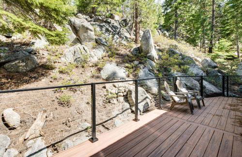 1 Mi to Heavenly Resort Cozy Home with Deck! - Photo 3