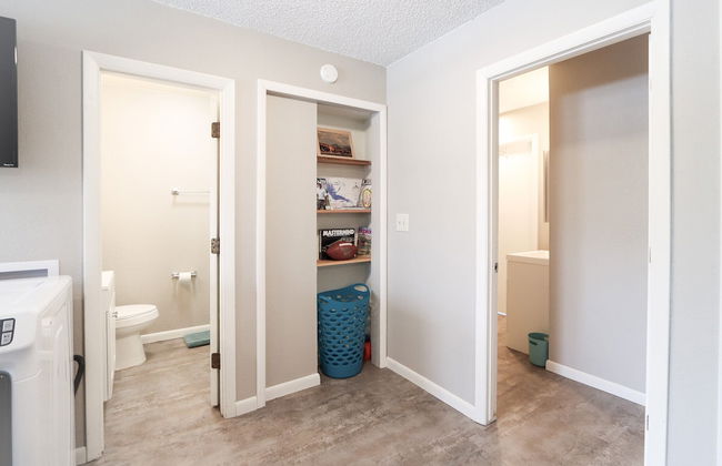 Downtown Granby Retreat & Spa - Photo 24