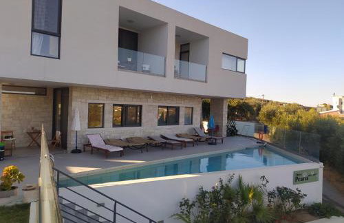 Silver Cozy Getaway - 3 Pearls Pool Retreat - Photo 6