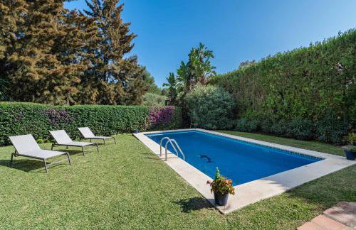 Villa in Marbella with golf views - Photo 16