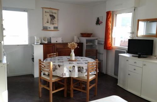 Apt 4 pers - 200 m de la plage - Terrasse - CONGARD - Foto 8