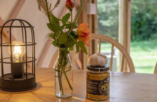 The Garlic Farm - Photo 11