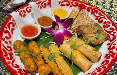 Cozy Vibes Refined 2BR Flat - Photo 32