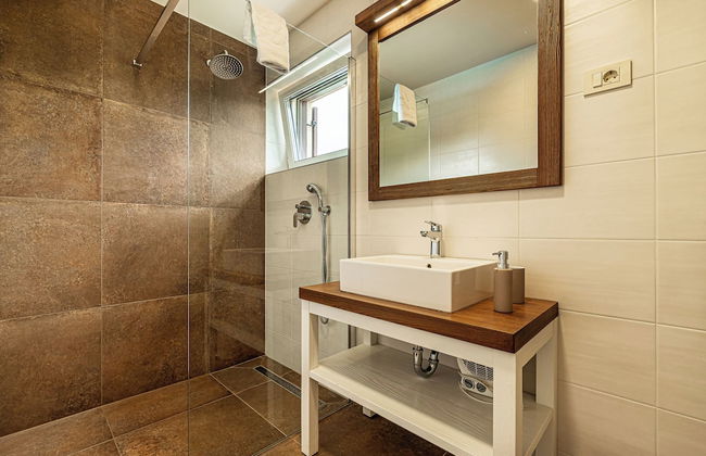 Luxury Pool Villa Gradin - Photo 22