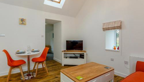 Cobbler's Cottage - Photo 3