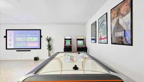 Luxury Gem in the Forest-Pool&Jacuzzi&Cinema&Games - Foto 3, Game Room
