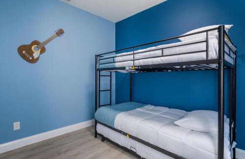 Family-Friendly 5BR Getaway Game Room Fun - Foto 15