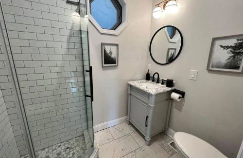 Cozy Cabin on the Lake w/ HotTub - Foto 37