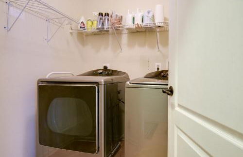 54 Mi to Dtwn DC Spacious Family Home! - Foto 29