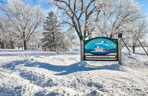 Regal River Retreat in the Heart of Yankton! - Foto 29
