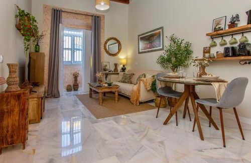 Wehostcostaluz Le Petit Palace Catedral con parking gratuito - Foto 7