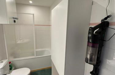 Appart T2 Cosy vue panoramique Lac & Montagnes - Foto 13