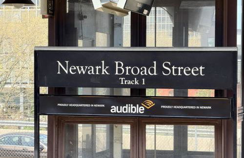 Luxury Stay Near NYC | Full Access to Amenities - Photo 31