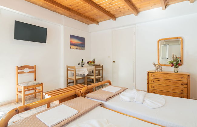 Agnadi Sea View Apartments - Photo 11