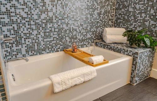 2-Unit Condo in the Vibrant NuLu District - Foto 36