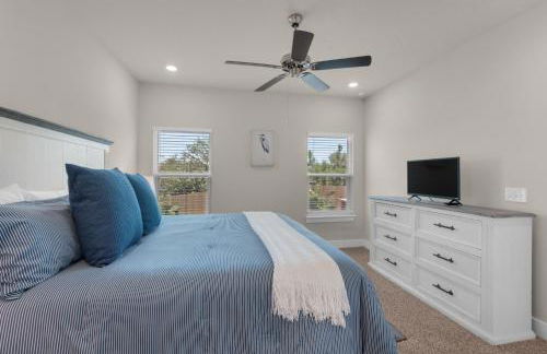 Sea Haven at Serenity - New large home with Golf Cart and game room just mins from Beach! - Foto 35