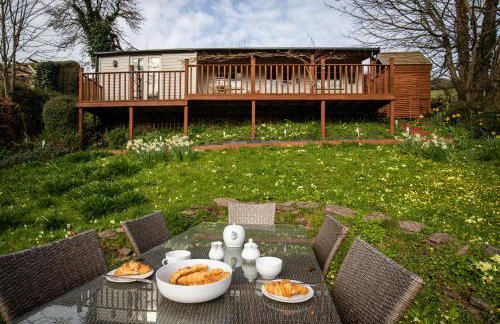Treetops Lodge, Bantham, South Devon, a tranquil rural retreat - Foto 18