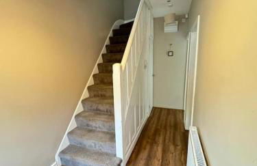 Cozy 3-bed house ideal for families and contractors with Netflix 7 miles for Birmingham City Centre - Foto 19