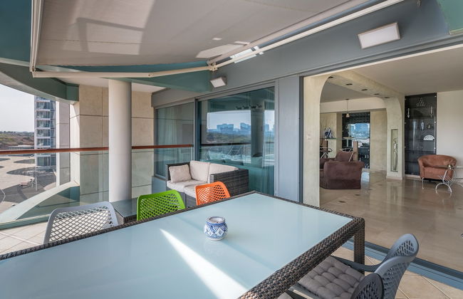 Beach Front By Ritz Hotel Pool Parking - Photo 23