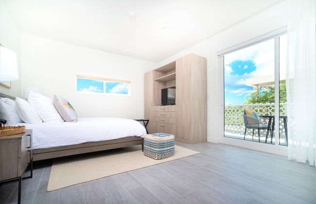 Cayman Luxury Rentals at The Grove - Photo 67