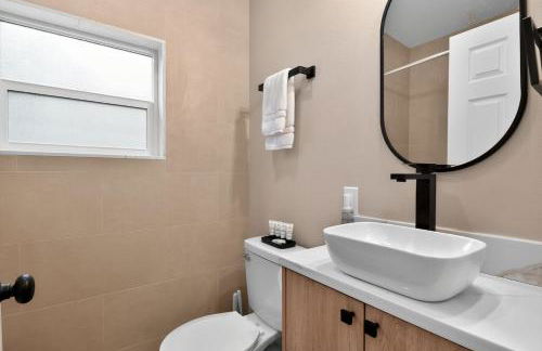 West Seattle Home King Bed and AC - Foto 31