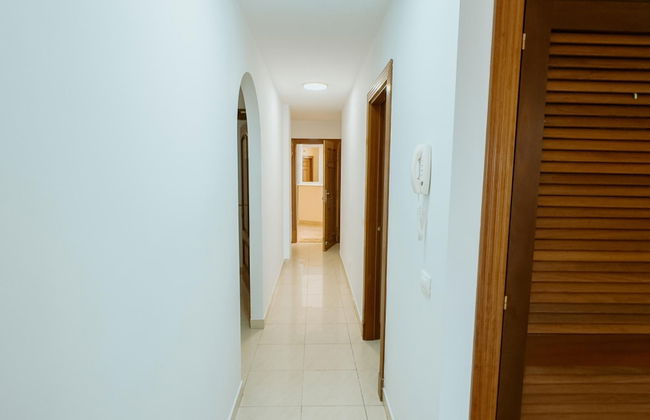 Seaview Splendor 2 Bedroom Modern Comfort - Photo 25