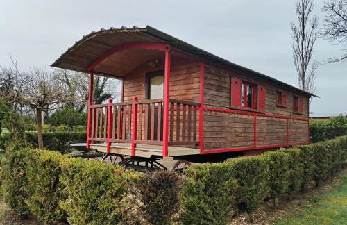 Roulotte atypique calme au milieu de la verdure - Foto 6