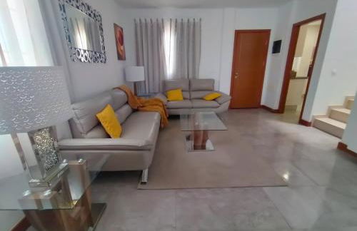 LUXURY RUBICON Jacuzzi y Piscina - Foto 22