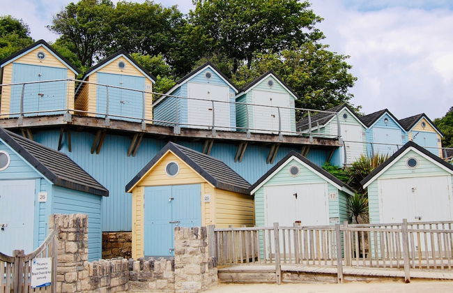 Apartmentsleeps6-balcony-freep-whiterabbitretreat - Foto 13