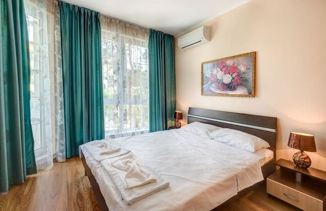 Venera & Anastasia Palace Apartments - Photo 11