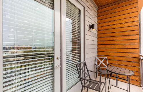 12 Min to Downtown with Pool, Balcony and Free Parking - Foto 13